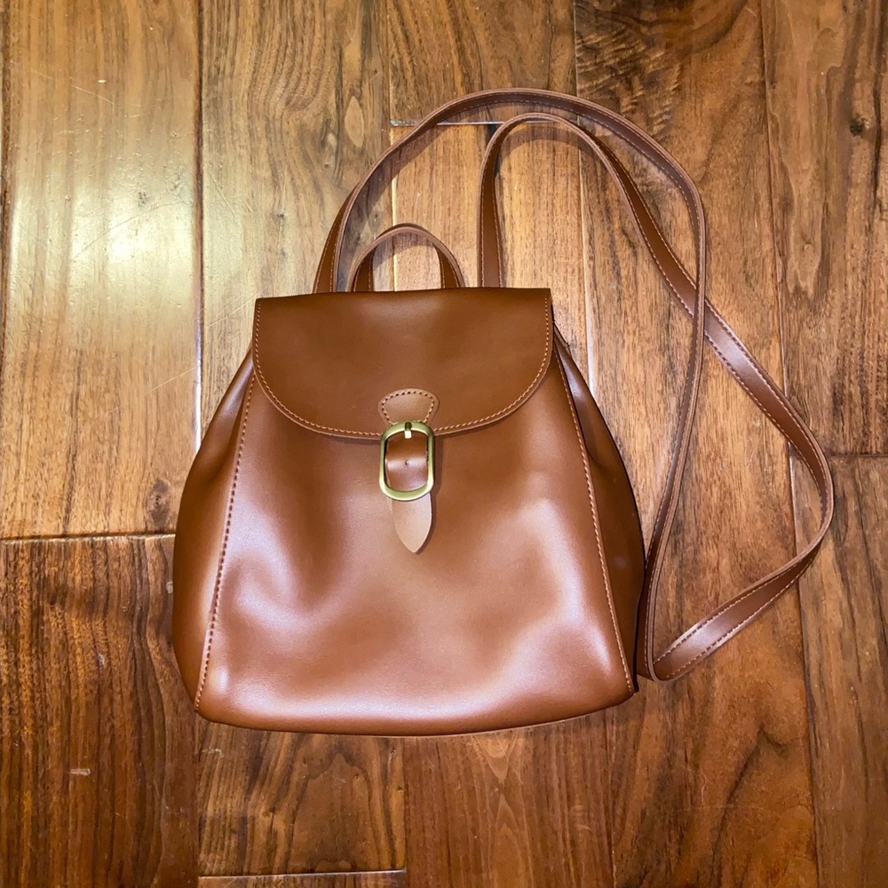 SUNLIGHT LEAVES SIMPLE VEGAN LEATHER FLAP BACKPACK LIGHT BROWN